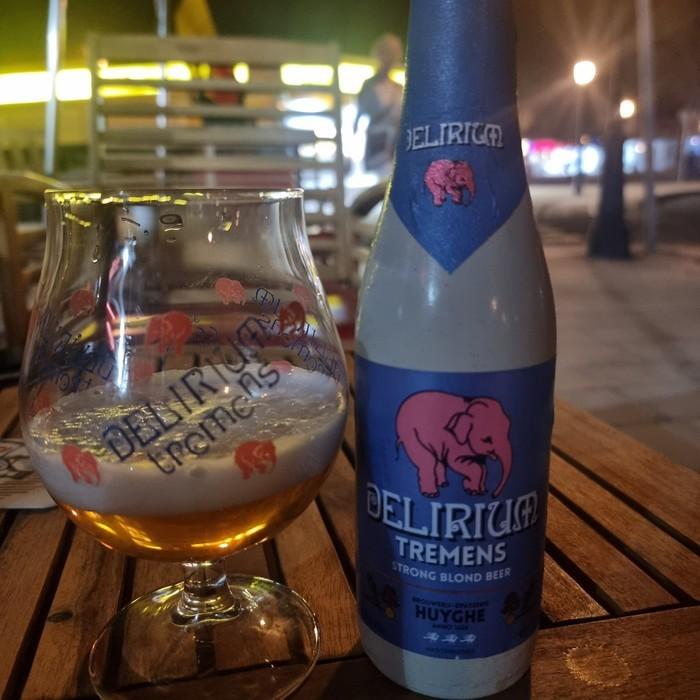 Nico's Belgian Beer House, uno de los sitios para salir de fiesta en Fuerteventura que puedes escoger